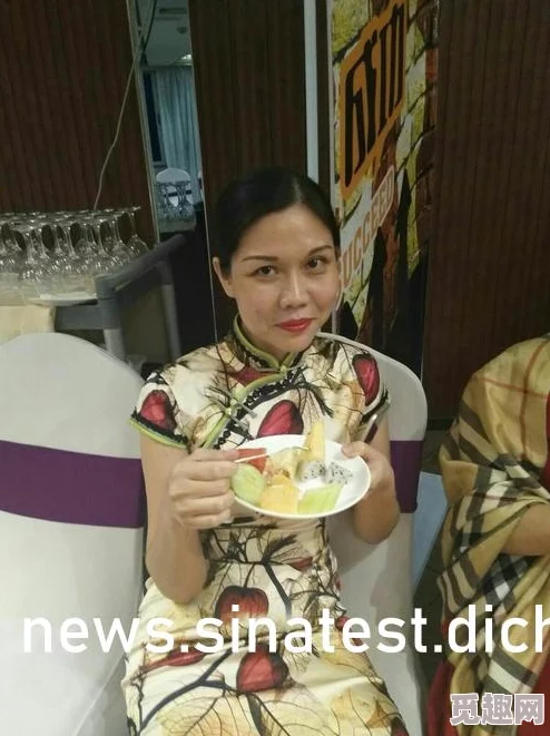 17吃瓜网官网反差婊:揭示网络文化中对比鲜明的角色与现象,探讨其背后的社会心理和影响 17吃瓜网官网反差婊:揭示网络文化中对比鲜明的角色与现象,探讨其背后的社会心理和影响