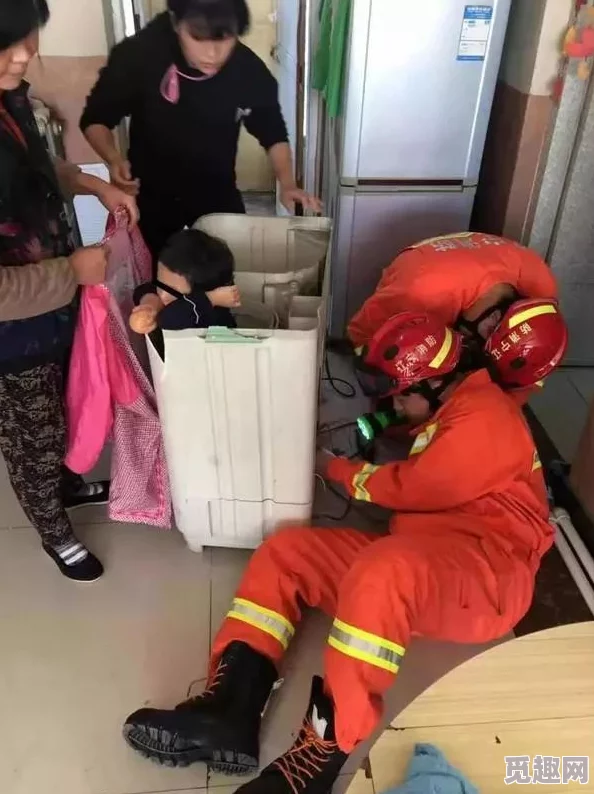 震惊！一边摸一边桶一边脱免费视频，竟然引发了全网热议，网友们纷纷表示无法想象的场景曝光！