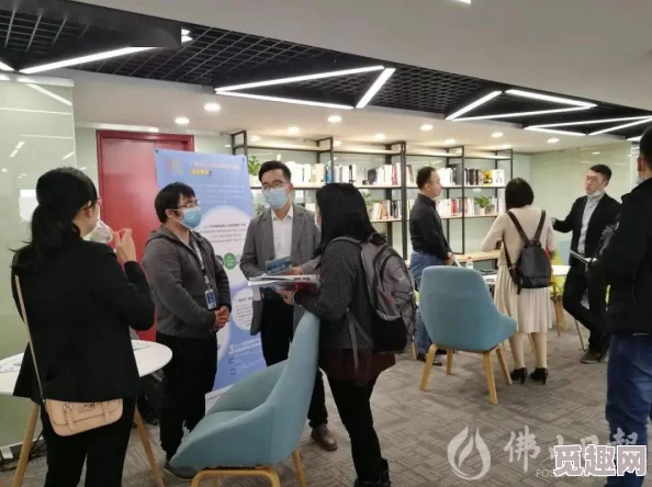 99久久精品国产亚洲：最新动态揭示行业发展趋势与市场变化，助力用户更好地了解相关信息与服务