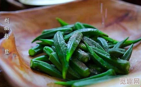 《老虎菜原创 黑料吃瓜》：深入探讨网民热议的黑料事件与美食文化的奇妙结合