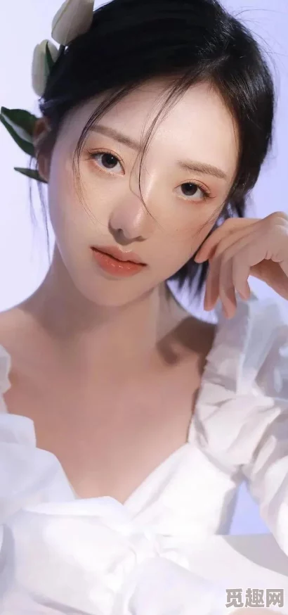 欧美精品1区2区：许多网友认为这两个区域的产品质量上乘，设计独特，值得一试，但价格相对较高