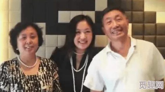 探索套装水晶球夫人：揭秘其神秘起源与归属国家的独特文化印记